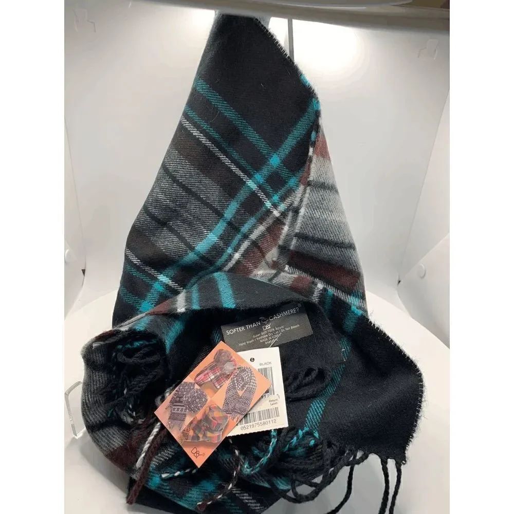 D&Y David & Young Softer Than Cashmere Plaid Scarf